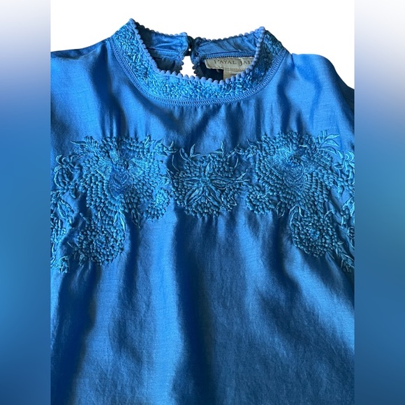 Women’s Payal Jain Anthropology Blue Floral Embroidered Top in Size XL. - Picture 7 of 16